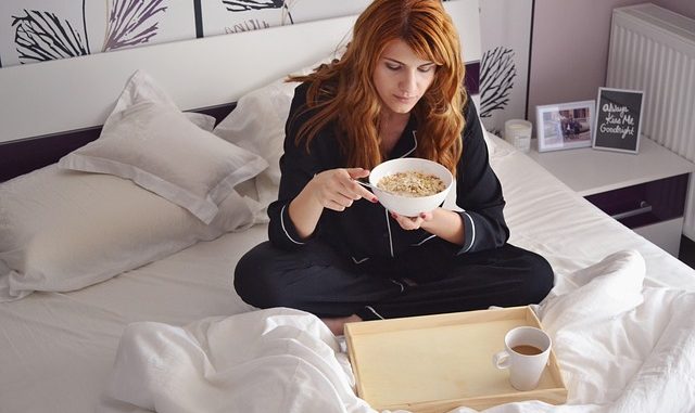 I malá ložnice se dá zařídit chytře, moderně a elegantně