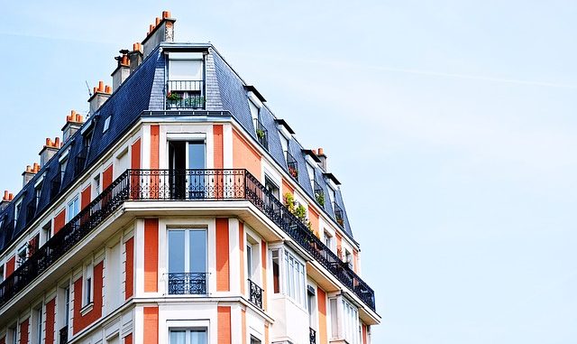 apartment-building-1149751_640